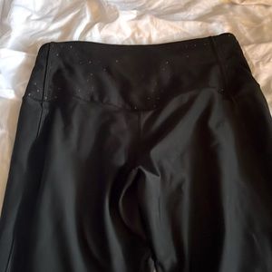 Black and pink capris good for a work out!